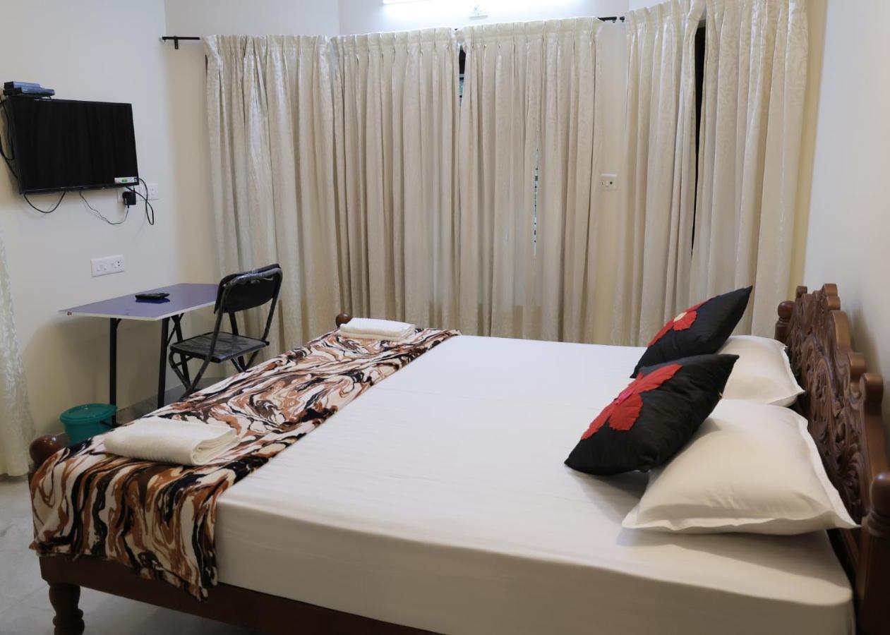 Malpans Mansion Hotell Nedumbassery Eksteriør bilde