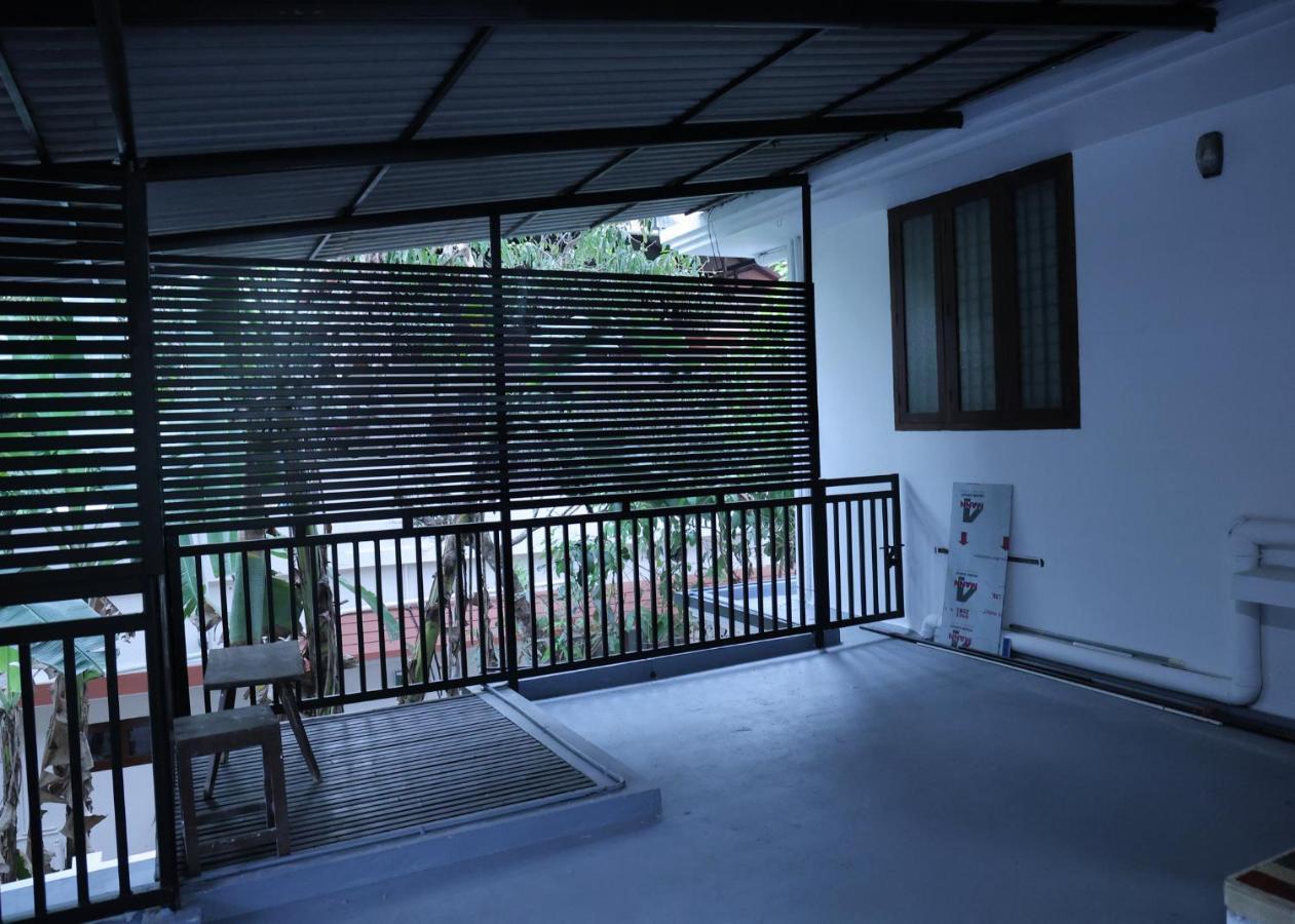 Malpans Mansion Hotell Nedumbassery Eksteriør bilde