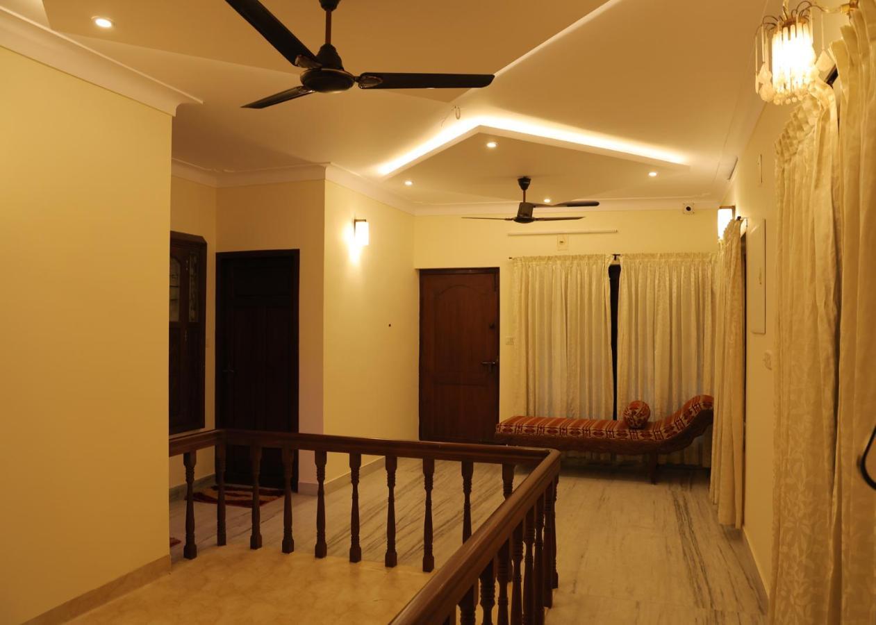 Malpans Mansion Hotell Nedumbassery Eksteriør bilde